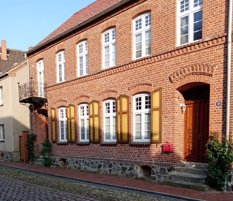 Hausansicht D�mitz Einfamilienhaus Charmantes Einfamilienhaus in der Altstadt von D�mitz