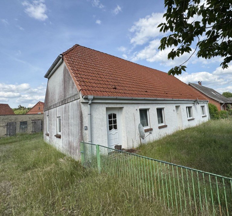 Hausansicht Stra�e Neu Kali� Haus Einfamilienhaus sofort zu verkaufen