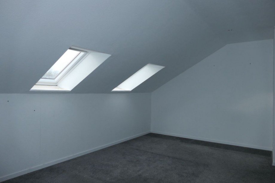 Zimmer Dachgeschoss Einfamilienhaus Karst�dt
