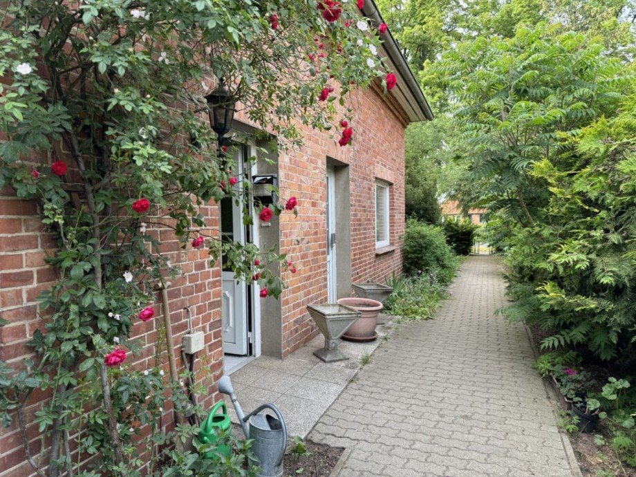 Zwei Hauseinga Zweifamilienhaus Warlow