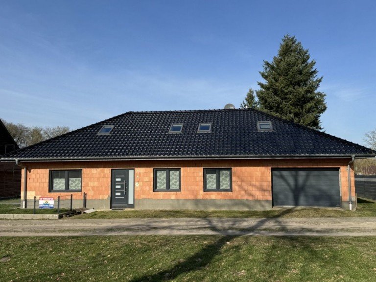 Hausansicht Karst�dt Einfamilienhaus Einfamilienhaus in idyllischer und ruhiger Lage