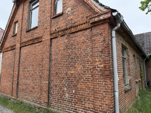 Giebel Mehrfamilienhaus Hagenow