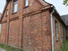 Giebel Historisches Mehrfamilienhaus mit Sanierungspotenzial in Hagenow