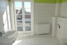Badezimmer Dachgeschosswohnung mit Loft-Charakter und Aussicht