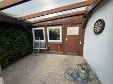 Terrasse Viel Platz auf einer Ebene: Gro�z�giger Bungalow mit Potenzial im Schweriner Umland