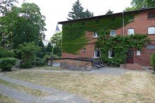 Hausansicht Gut erhaltenes Bauernhaus mit Nebengelass