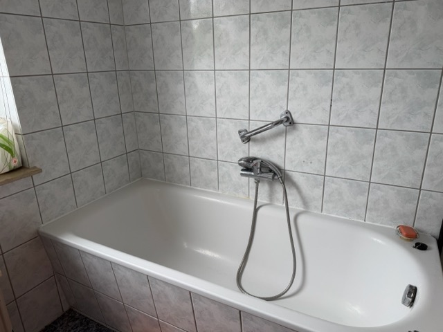 Badezimmer Doppelhaush�lfte L�btheen