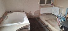 Badezimmer RAUMWUNDER MIT WEITBLICK: MASSIVES EFH AUF CA. 5.900 M� NATURGRUNDST�CK MIT PROFI-AUSSTATTUNG