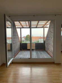 Dachgeschosswohnung 8 WE - Gro�z�giges, Mehrfamilienhaus zzgl. Garagen in Wittenberge zu verkaufen