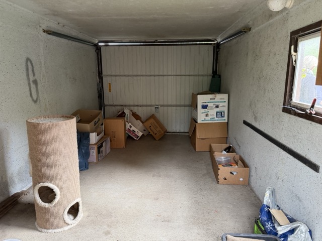 Garage Doppelhaush�lfte L�btheen