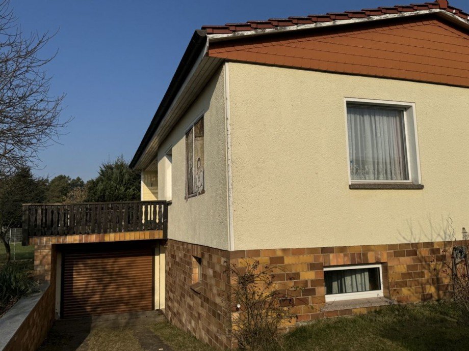 Hausansicht + Garage Einfamilienhaus Neustadt-Glewe