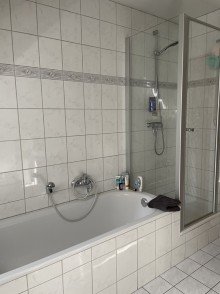 Wohnbereich Gro�z�gige DHH mit f�nf Zimmern