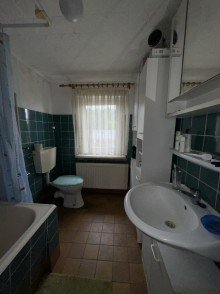 Badezimmer Einfamilienhaus zum kleinen Preis