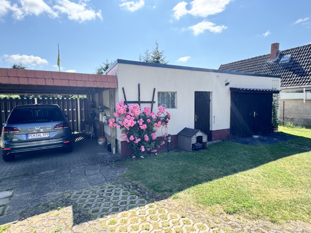 Garage +Carport Haus Spornitz