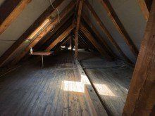 Dachboden Gro�e 3-Zimmer-Wohnung im Zentrum von Ludwigslust