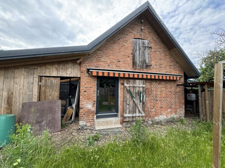 Ausgebautes Nebengeba Haus Neese