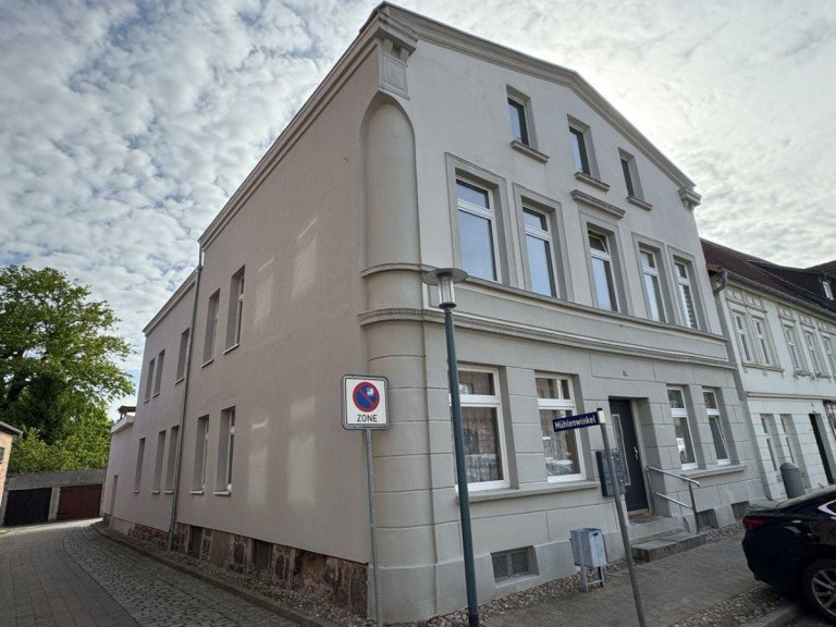 Hausansicht Grabow Wohnung Ein-Raum-Wohnung �Zentrales Wohnen mit Charme: Ihr gem�tlicher R�ckzugsort im Herzen von Grabow�