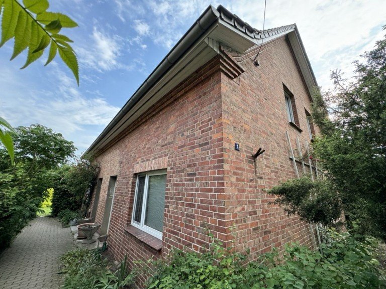 GroHausansicht Warlow Zweifamilienhaus Zweifamilienhaus auf gro�em Grundst�ck in Warlow