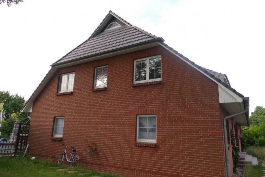 Hausansicht Doppelhaush�lfte G�hren