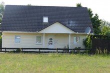 Hausansicht Einfamilienhaus in sch�ner Laage