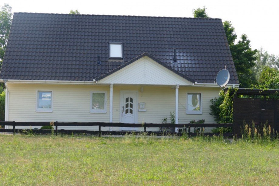 Hausansicht Haus Rastow