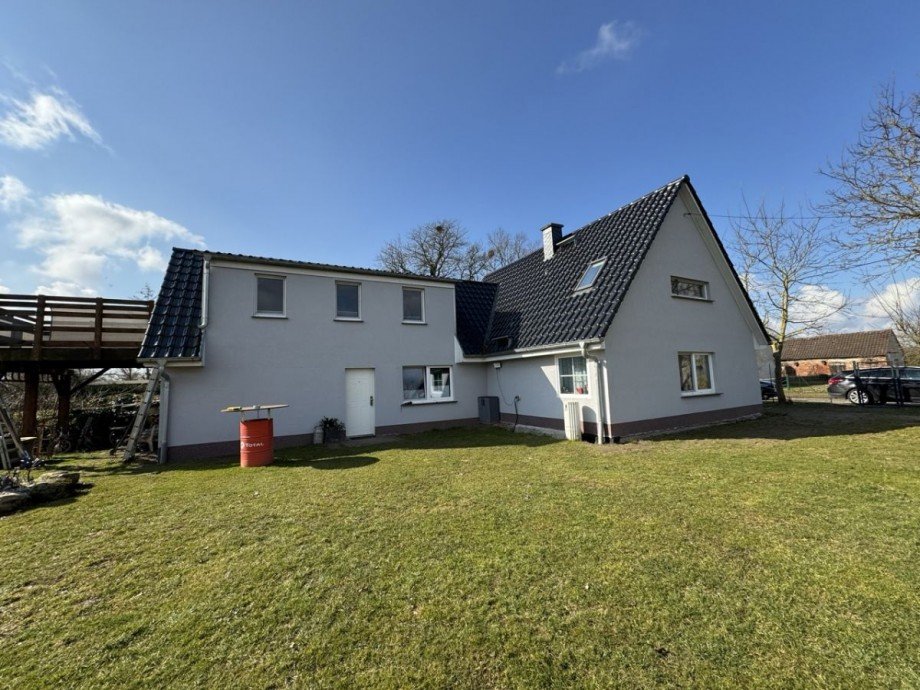 Hausansicht Doppelhaush�lfte Kressin