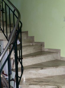 Wohnbereich Gro�z�gige DHH mit f�nf Zimmern