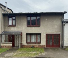 Hausansicht Einfamilienhaus zum kleinen Preis