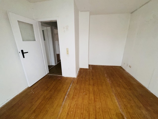 Zimmer WE links Zweifamilienhaus Eldena