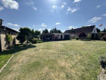 Grundstu Einfamilienhaus mit Terrasse und traumhaftem Garten in Spornitz