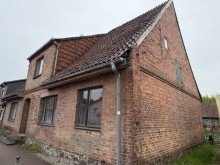 Hausansicht Hagenow-Freistehendes Einfamilienhaus mit Ausbaupotenzial & gro�em Grundst�ck