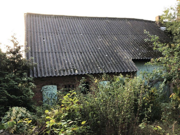 Hausansicht Karenz Grundst�ck Grundst�ck mit Abrissobjekt in Ruhiger Laage