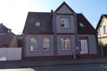 Hausansicht Wohnhaus mit Einliegerwohnung & Terrasse in Ludwigslust