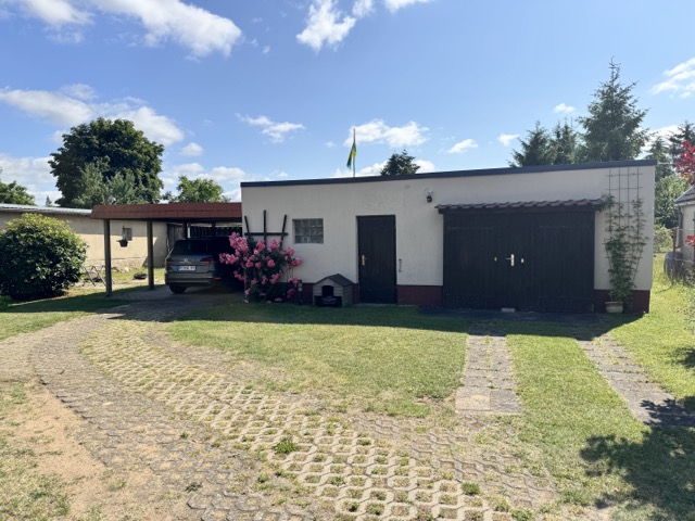 Garage + Carport Haus Spornitz
