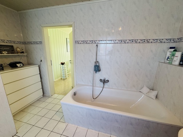 Badezimmer im Erdgeschoss Haus Balow