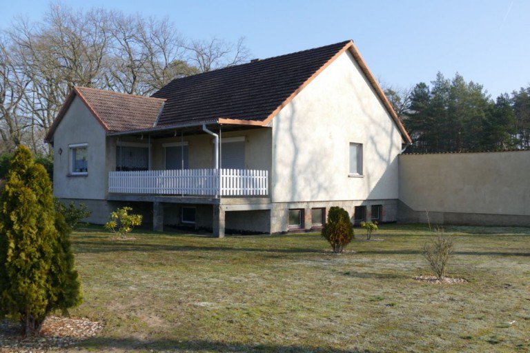 Hausansicht Grabow Haus EINFAMILIENHAUS IN TRAUMHAFTER LAGE VON GRABOW