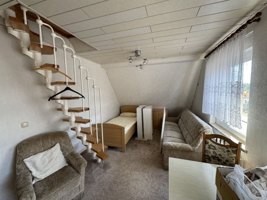 Schlafzimmer + Zugang Spitzbodeng Haus Grabow