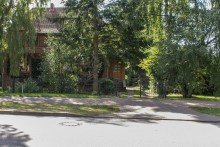 Hausansicht Vermietetes Zweifamilienhaus