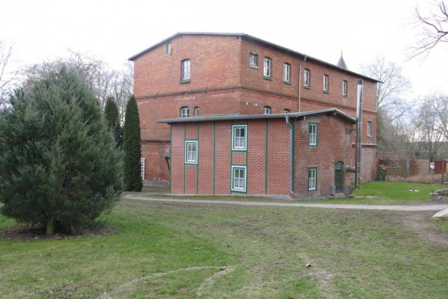 Hausansicht Mehrfamilienhaus Bredenfelde