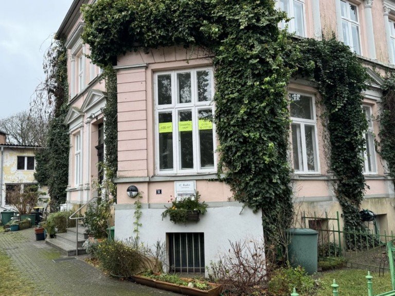 Praxis im Erdgeschoss Ludwigslust B�ro / Praxis Zahnarzt (m/w/d) gesucht! Praxisr�ume zu vermieten in Ludwigslust.
