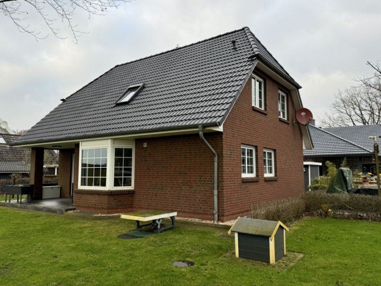 Hausansicht Haus Gem�tliches Einfamilienhaus unweit von Rastow und nicht weit von Schwerin entfernt