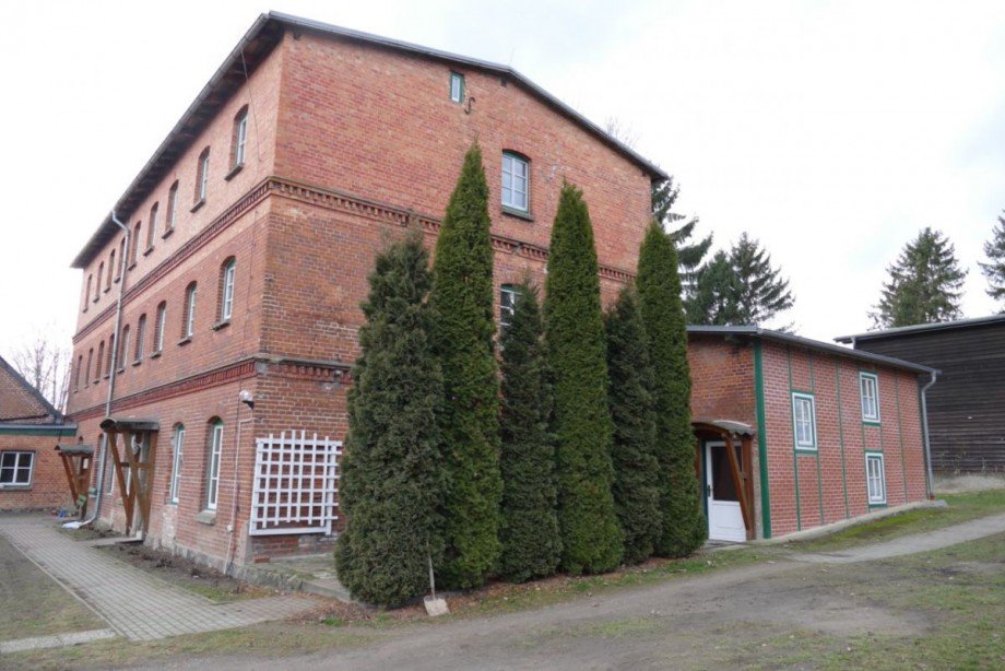 Hausansicht Mehrfamilienhaus Bredenfelde