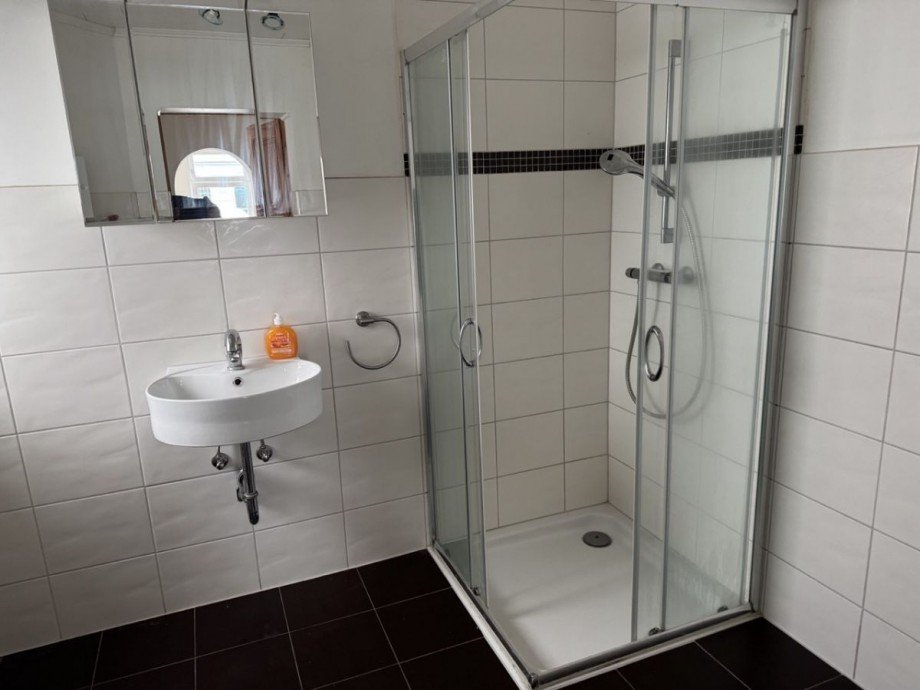 1 Raum Bad Wohnung Grabow