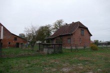 Grundst�ck Einfamilienhaus mit Grundst�ck optimal f�r die Tierhaltung