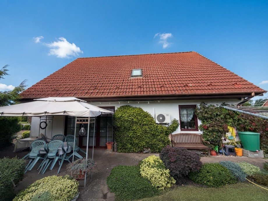 Hausansicht Hofseite Einfamilienhaus Techentin