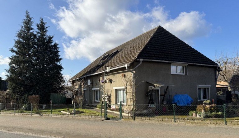 Hausansicht Stra�enseite Ludwigslust - Landkreis - Grabow Einfamilienhaus Einfamilienhaus mit Einliegerwohnung in Prislich