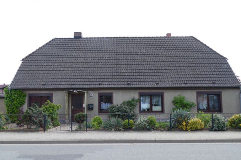 Hausansicht Ludwigslust Einfamilienhaus Einfamilienhaus mit Einliegerwohnung in Techentin