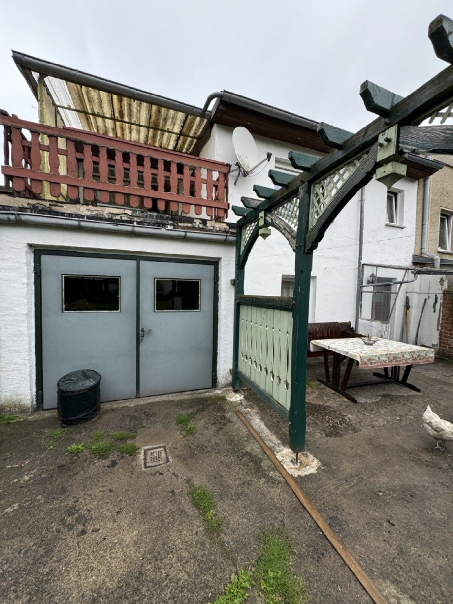 Garage mit Dachtterrasse und Terrasse Reihenmittelhaus Grabow